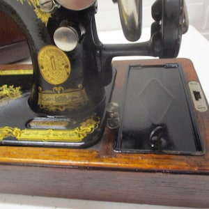 vintage singer sewing machine with hood image 8