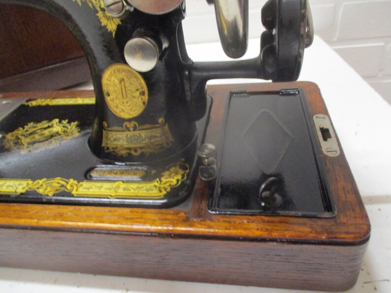 vintage singer sewing machine with hood image 8