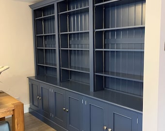 Bookcase cupboard unit with 6 doors