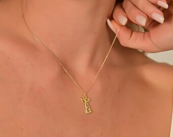 Geflügelter Engel Halsketten-Anhänger mit Flöte, Minimalist Charm Halskette für Frauen, 14k Gold jeden Tag Engel Halskette Geschenke für Mama