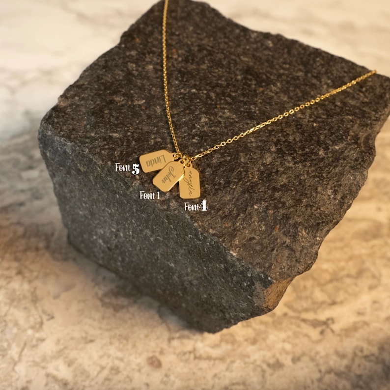 14k Gold Tag Bar Namenskette & Initialenanhänger, personalisierter Halsband mit mehreren Namen für Frauen, Geschenk für Weihnachten 2023, perfektes Geschenk Bild 4