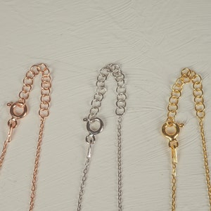 14k Gold Tag Bar Namenskette & Initialenanhänger, personalisierter Halsband mit mehreren Namen für Frauen, Geschenk für Weihnachten 2023, perfektes Geschenk Bild 7