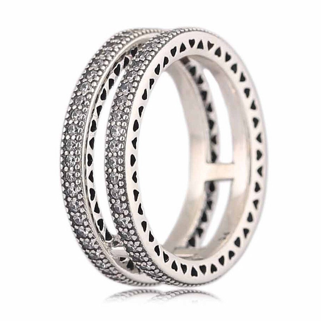 Double hearts of pandora ring deals uk