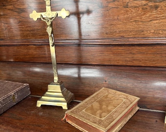 1907 French Catholic Missal – Gilded Leather Heirloom Prayer Book (Original Box)