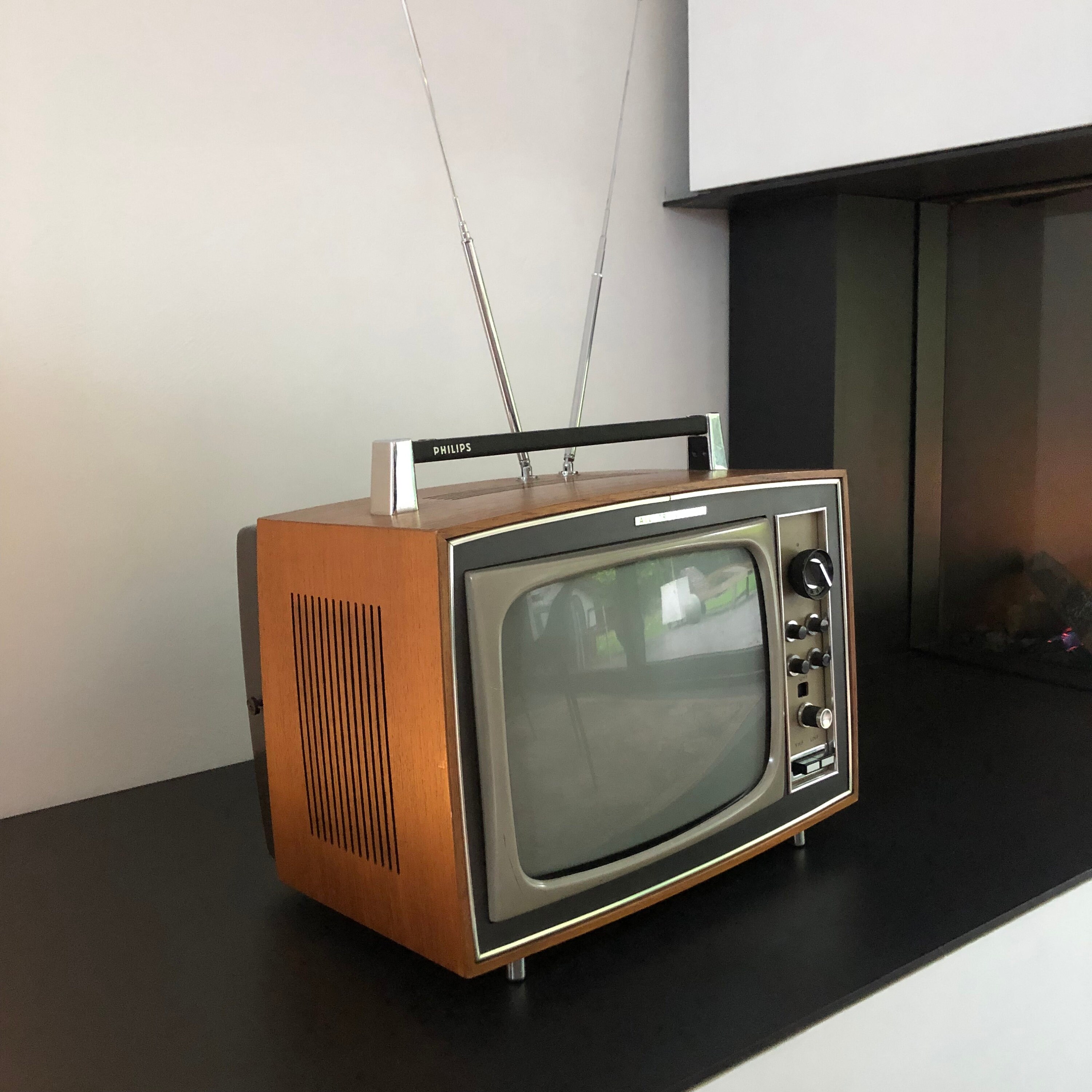 Extremely Rare and Exceptional 60s Portable Tv - Wooden Case - No