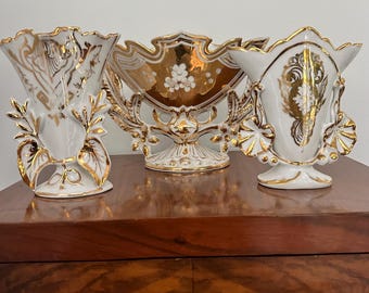 Set von 3 Vintage Barock-Porzellanvasen - Handvergoldet mit Goldenen Blumenmotiven