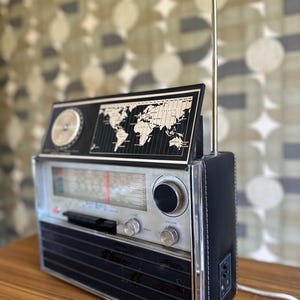 Vintage Wellington World Master Radio: 1960s Space Age Multi-band