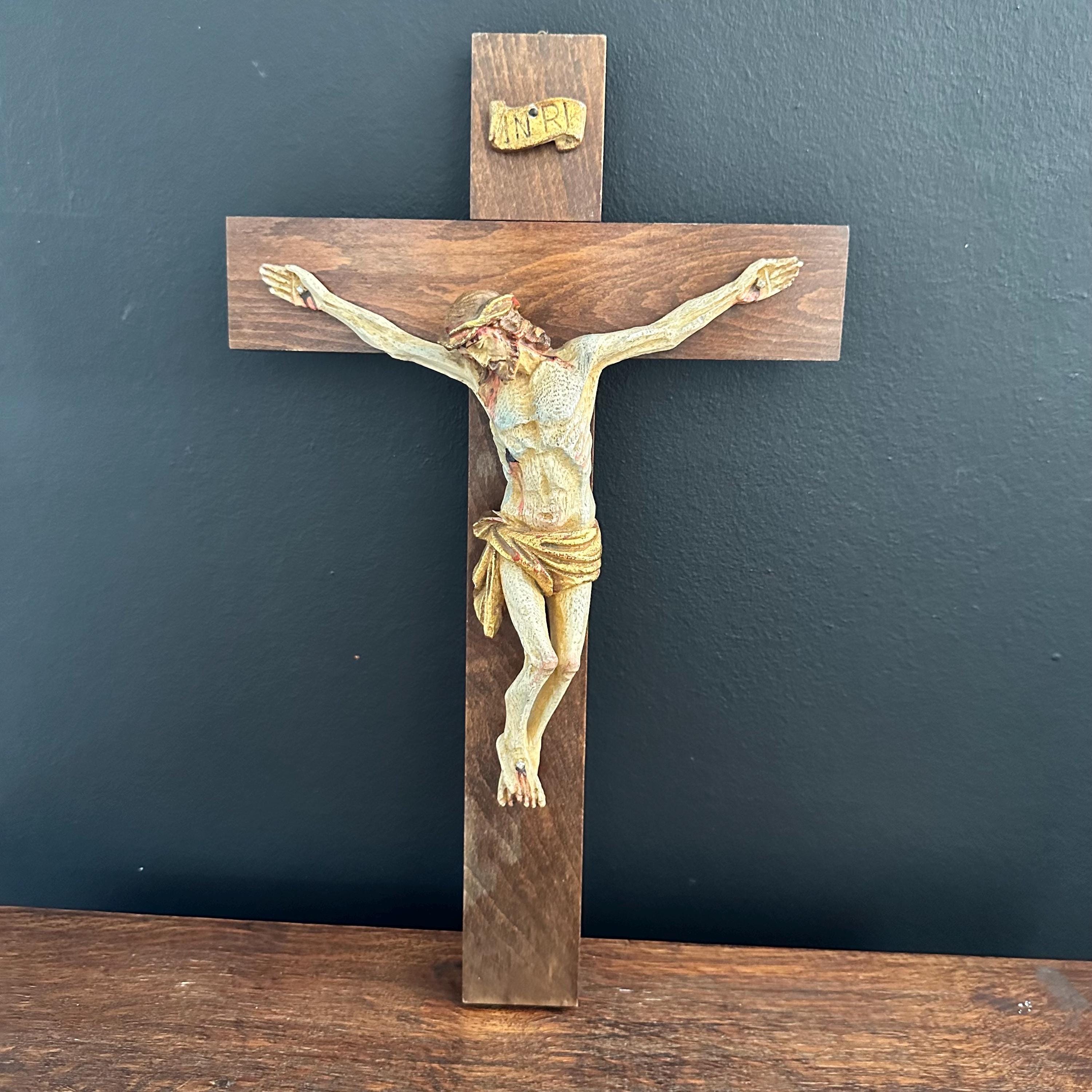 Crocifisso In Legno Di Faggio Con Gesù – Statua Da Tavolo Barocca 6x10,5 Cm – Arredo Sacro Cristiano Per Casa, Regalo Per Battesimo, Comunione, Natale
