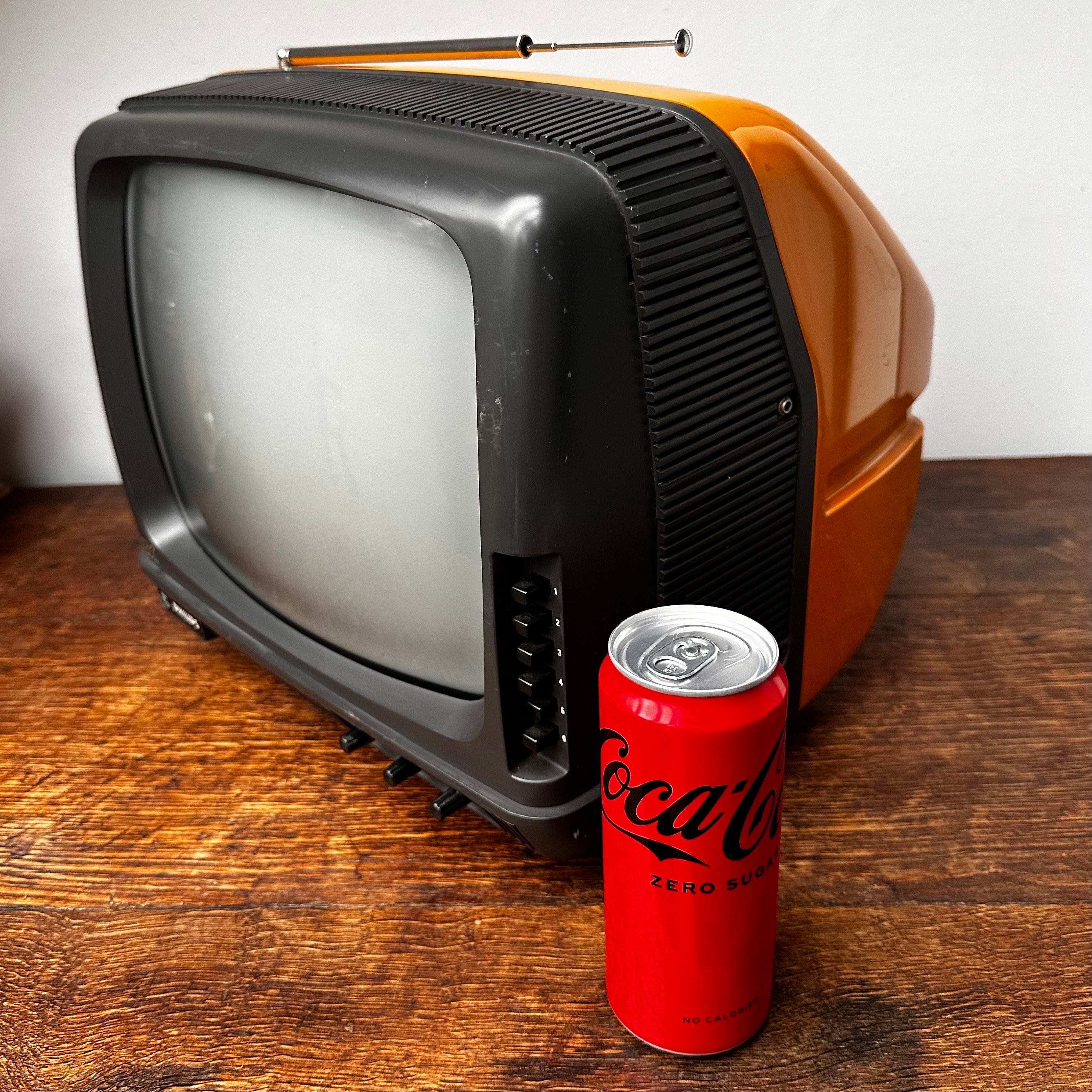 今話題のアイテムを Yellow/ Vintage 70s Light 12B710 TX Philips - Tv Mini Orange テレビ