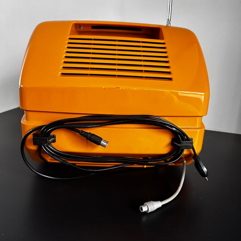 70s vintage yellow/ light orange mini tv Philips TX 12B710/00E Collector's item 1977 1982 image 6