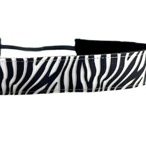 Animal print headband. Nonslip sports headband. 7/8" width. Handmade in the USA.