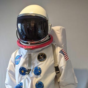 Premium Deluxe Apollo Suit *Improved