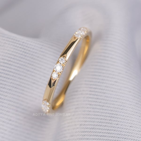 Infälld alliansring, Rundslipad vigselring med färglös diamant, Matchande bröllopsring, Etoile-ring, Tjock, Fin ring, Brudgåvor