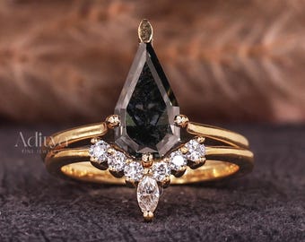 Conjunto de anel de noivado com diamantes em corte pipa sal e pimenta, aliança de casamento em ouro 14K com diamantes Galaxy, conjunto nupcial exclusivo em estilo Art Déco, presente de aniversário para ela.