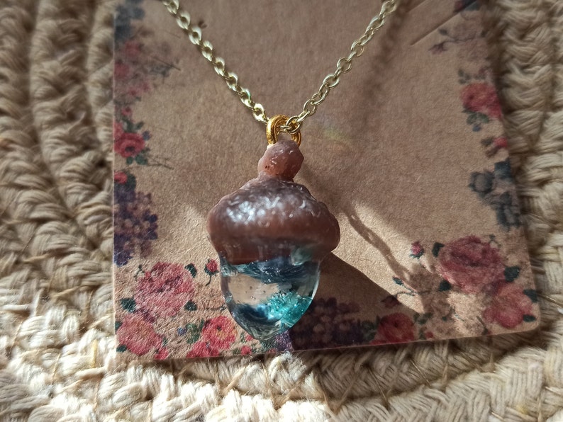 Acorn Necklace, Resin jewellery, Flower Necklace, Resin Pendant, Gift for Nature Lover, Natural jewellery image 2