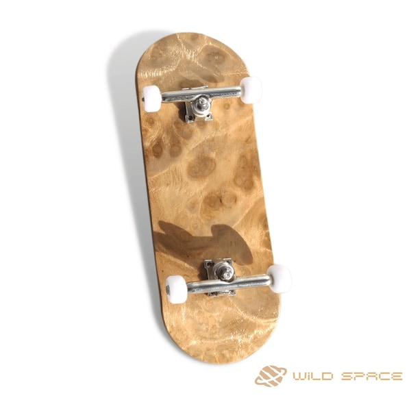 Fingerboard pro complete 34mm, free shipping, with accessories and gift stickers.