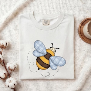 Patchwork Bumblebee Shirt Boho Chic Fauna Gift Women Vintage Tee Bee T-Shirt Bohemian Fan Retro Tshirt Wildlife Graphic Fairy Tale Plaid