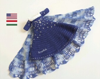 Outfit für Brie Häkelanleitung Amigurumi Puppenoutfit.  Amigurumi-Puppen-Outfit-Schnittmuster für eine Puppe 21 cm (Englisch, Ungarisch)