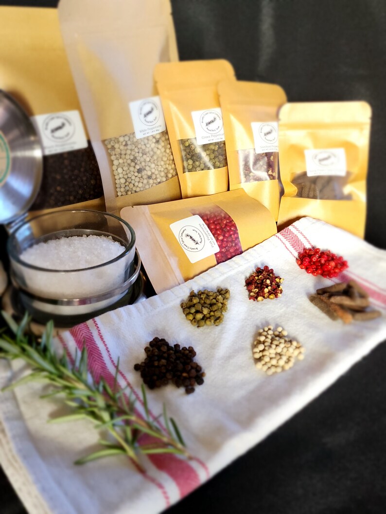 Peppercorn Gift Box 6 Different Peppercorns From Around the Globe Give