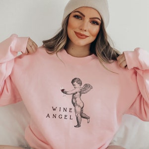 WINE ANGEL SWEATER, Felpa da brunch, Amante del vino, Felpa da degustazione di vino, Addio al nubilato del vino, Camicia con detto del vino, Regalo per gli amanti del vino, Maglietta da vino
