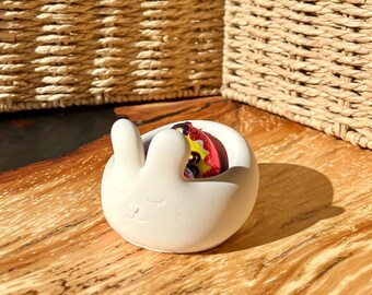 Beige Easter Bunny Egg Holder | Handmade Easter Bunny | Seasonal Decor | Spring Decor | Home Decor | Jesmonite | Eco | Gift | Present |UK