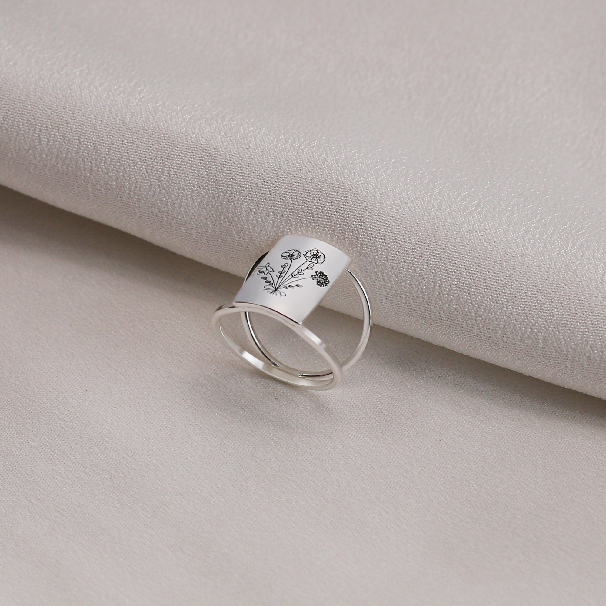 Personalized Birth Flower Ring Floral Signet Ring Engraved - Etsy