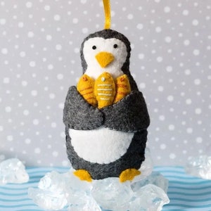 Penguin- felt craft kit