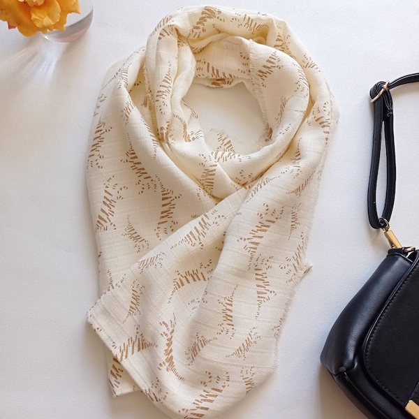 Foulard en Coton BIO Beige Crème | Made in France, Col mi-saison,  Cadeau femme épouse conjointe, Cadeau élégant Fête des mères