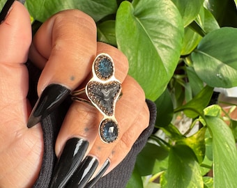 Kyanite & Shark Tooth Ring size 8