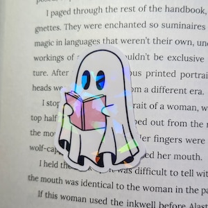 Reading Ghost Water Bottle Sticker, Bookish Ghost Sticker, GHOSTY READER STICKER, Bookworm, Book Lover Sticker, Kindle Sticker, Vinyl