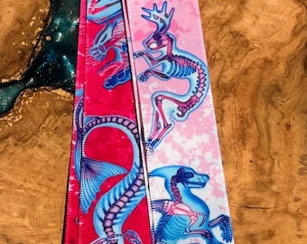 Diaphonized skeleton lanyard