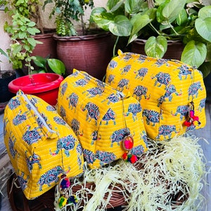 Set von 3 Stück indischer Baumwolle Elefant Hand Block Print, gesteppte Reisetasche, Make-up-Tasche, Rasierset, Kosmetiktasche, Canvas Kulturtasche