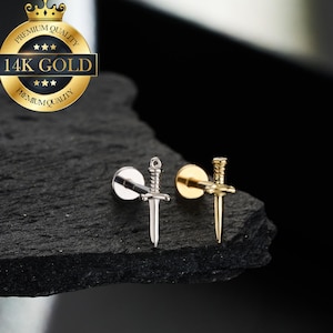 Pendiente de oro macizo de 14 quilates con forma de espada, sin rosca, para labio, cartílago, nariz, hélix, trago, caracola y parte trasera plana (20 g, 18 g y 16 g)