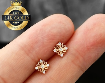 14K Solid Gold CZ Flower Cartilage Flat Back Earring/Threadless Push-In Labret Stud/Nose/Tragus/Conch/Helix/Ear Stud Earrings/Gift for her