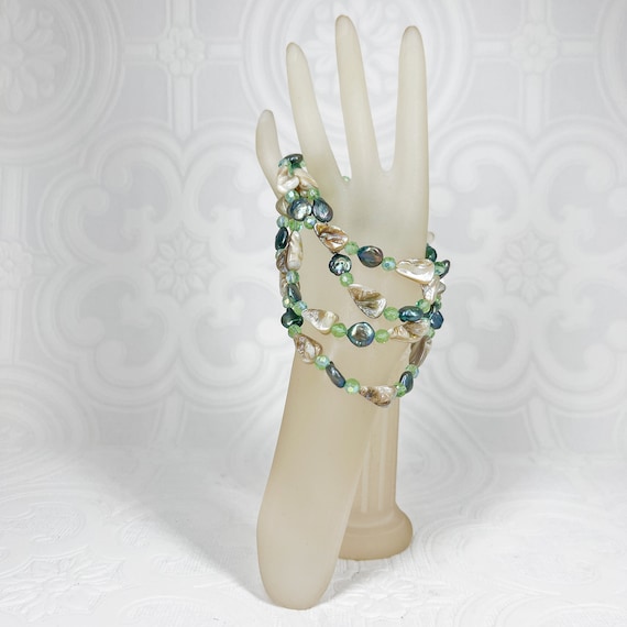 MOP Chunks, Small Button Pearls, Aurora Borealis … - image 1