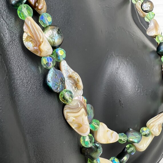 MOP Chunks, Small Button Pearls, Aurora Borealis … - image 7