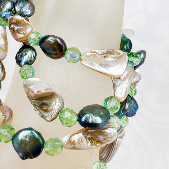 MOP Chunks, Small Button Pearls, Aurora Borealis … - image 9