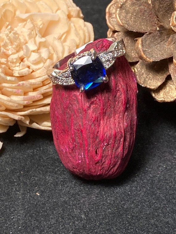 Blue gemstone (Sapphire) Ring - image 9