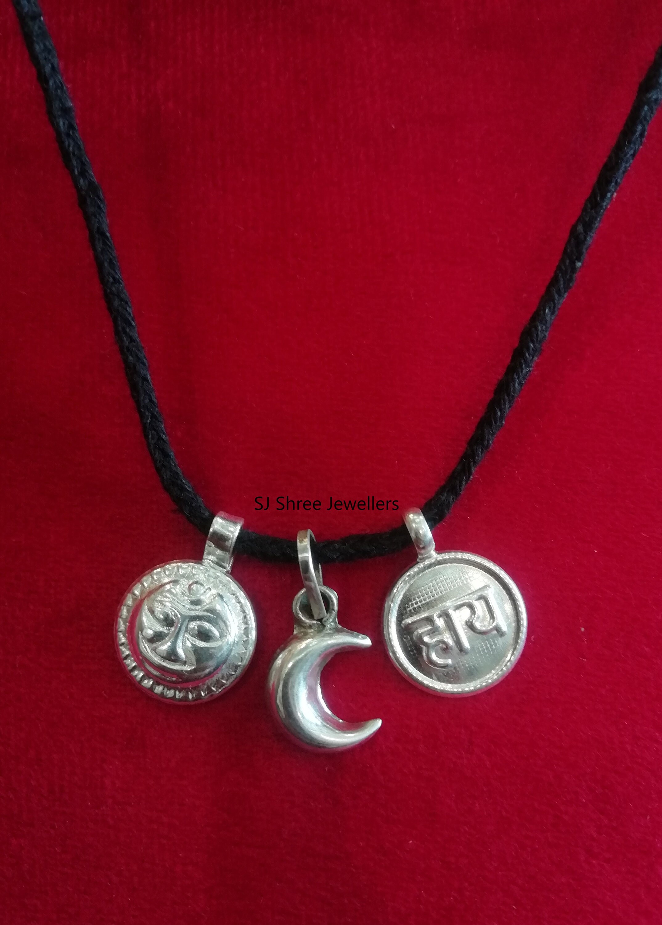 Silver chand hotsell locket