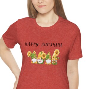 Happy Sunshine Shirt, Gnomies Shirt, süße Sommer Wichtel, Sommer Zwerge Design, Frühling Sonnenblume Gnome TShirt, Geschenk für sie, Sonnenblume Tee