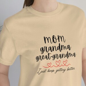 Mom Grandma Great-Grandma Shirt, Gift For Great-Grandma, Baby Reveal To Family, Pregnancy Announcement, Mother&#39;s Day Gift, Grandma Shirt