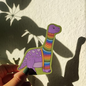 Regenbogen Dino Sticker Set | Pride Dinos | 6 Stück + 1 Extra | LGBTQ+ Deko