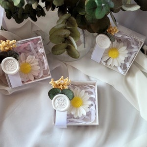 Daisy Candles: regali di nozze indimenticabili, personalizzati con un tocco personale