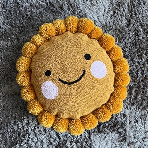 Punch Needle Sun Pillow, Nursery Decoration Pillow, Sun Baby Pillow, Punch Needle Pillow Cover, Kids Room Decor, Linda Baby Pillow