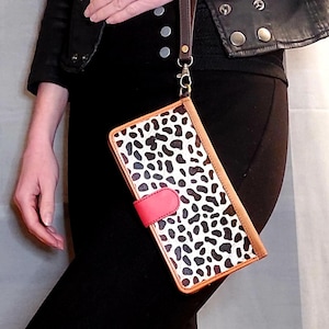 Cartera de mano, colorida, cartera de mano de piel reciclada, complemento perfecto y cómodo que marca tu look diario!