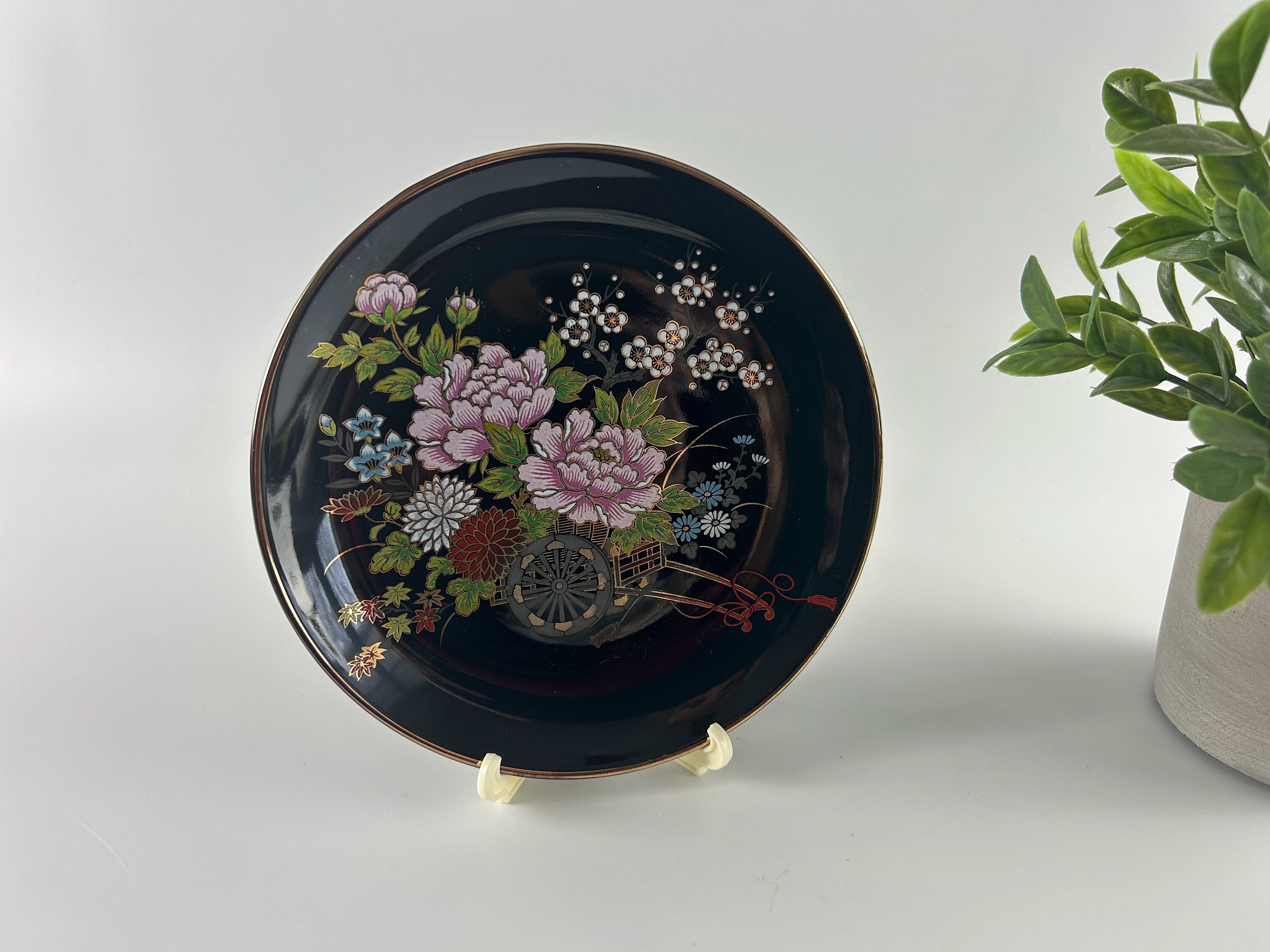 Collectible Black Plate With Japanese Flower Cart Filled