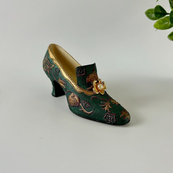 Green High Heeled Shoe with Faux Pearl by Lady Laura Classic Couture Ceramic Vintage Shelf Decor