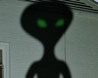 Halloween Decoration, Shadow Caster, Alien Garden Decor, Colorful Outdoor Ornament, Fall Yard Art, Unique Halloween Lawn Stake