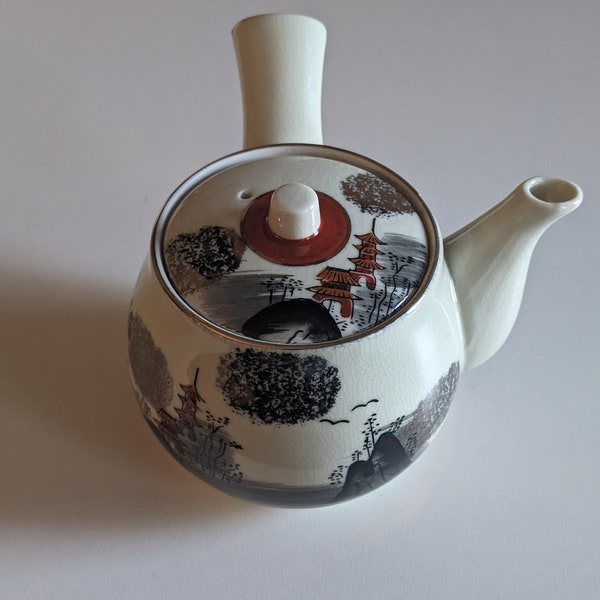 1960s Vintage Kutani | Japanese porcelain teapot | Yunomi Pagoda Mountain Sencha handpainted motif | Yokode kyusu (side handle) tea pot