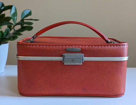 Vintage Red Town Craft Traincase | Small makeup c… - image 1